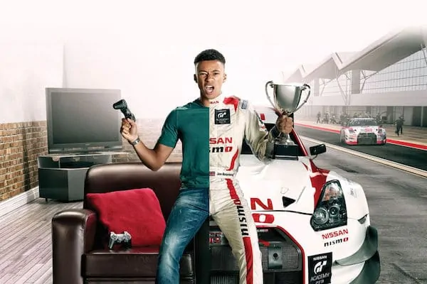 Pilotes de la GT Academy avec le challenge Gran Turismo