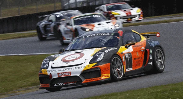 porsche cayman gt4 coupes de paques nogaro