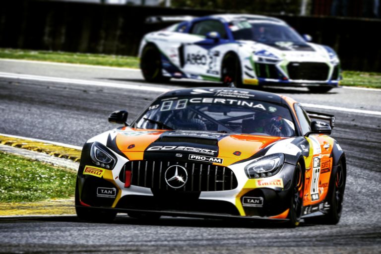 gt4-france-nogaro
