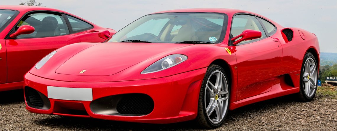 Voiture supercar Ferrari F430 rouge
