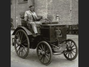 Première voiture de l'histoire, article par CD-Sport