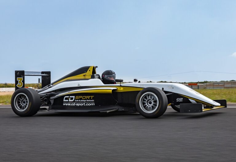 Forfait GP Expérience : journée complète de pilotage en Formule 4