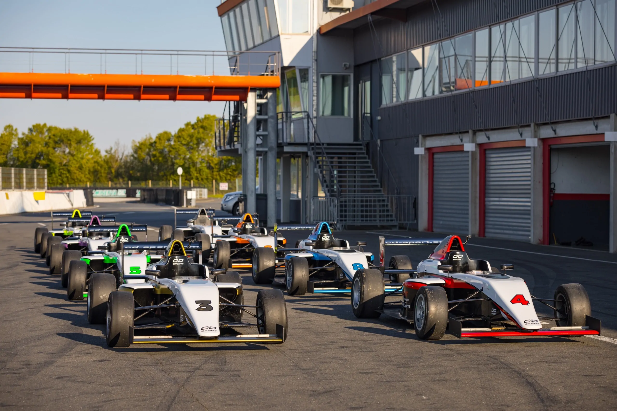 Formule 4 Tatuus T-014 en détail (6/6)