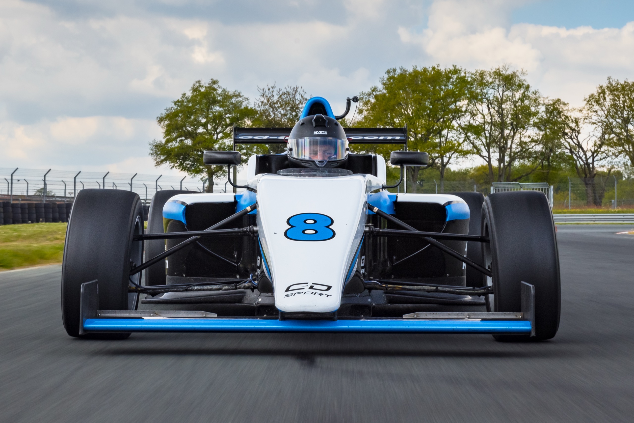 Forfait Joker : 15 à 21 tours en Formule 4